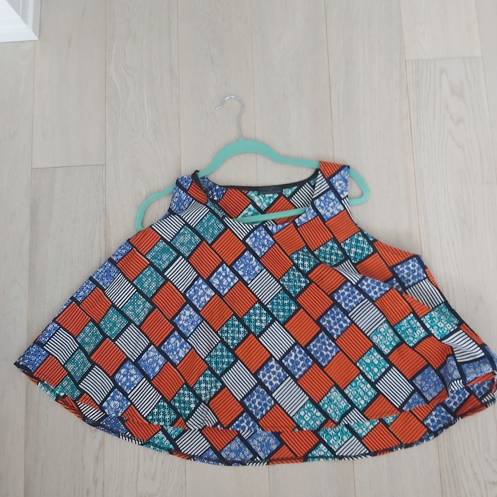 Sleevless top